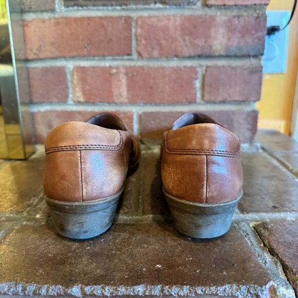 Clarks Brown Leather Slip-on Loafer Wedge Flats Size 9 - Picture 5 of 7